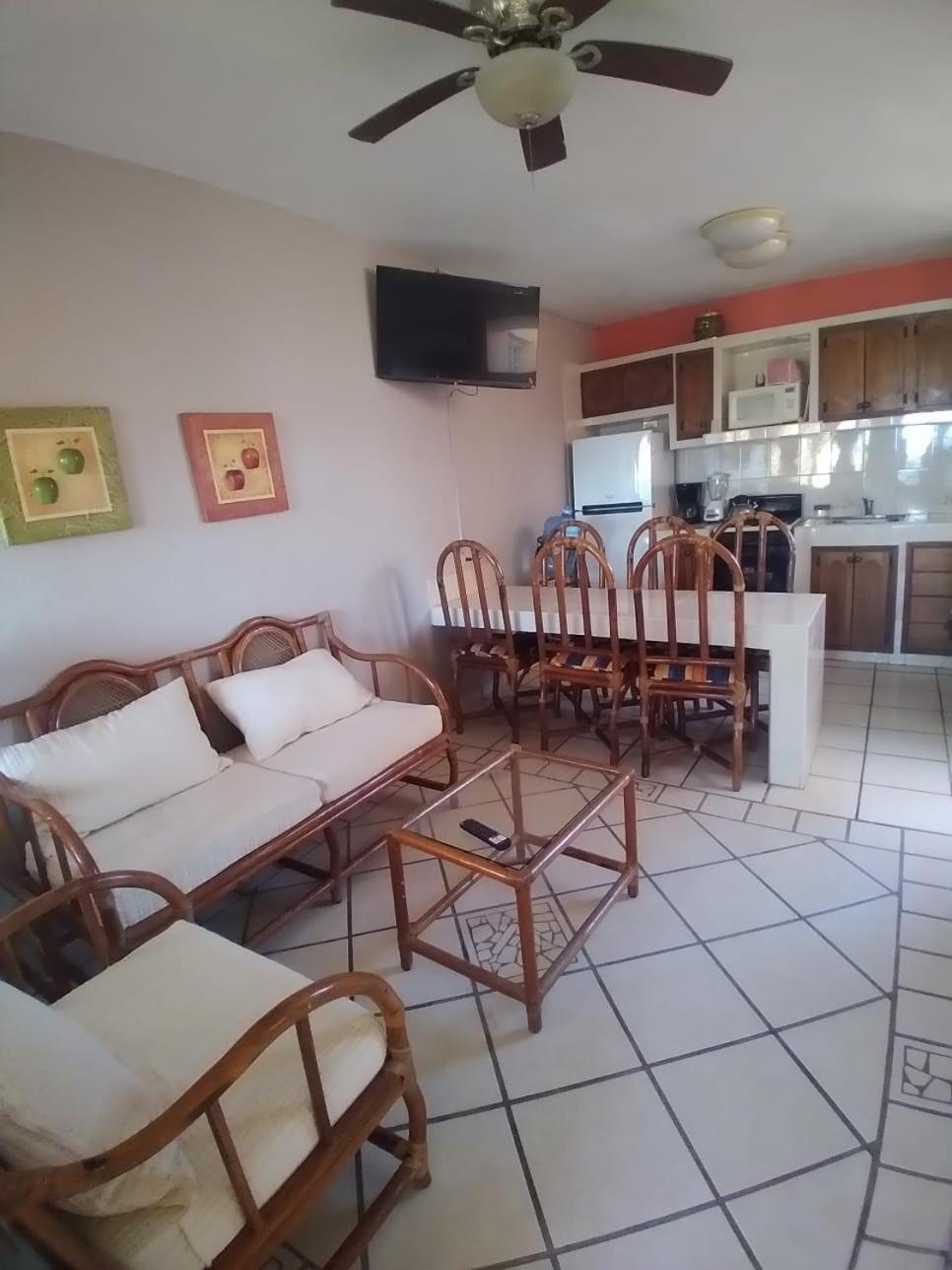 אפרטהוטל פניטה דה חלטמבה La Casita De La Penita מראה חיצוני תמונה